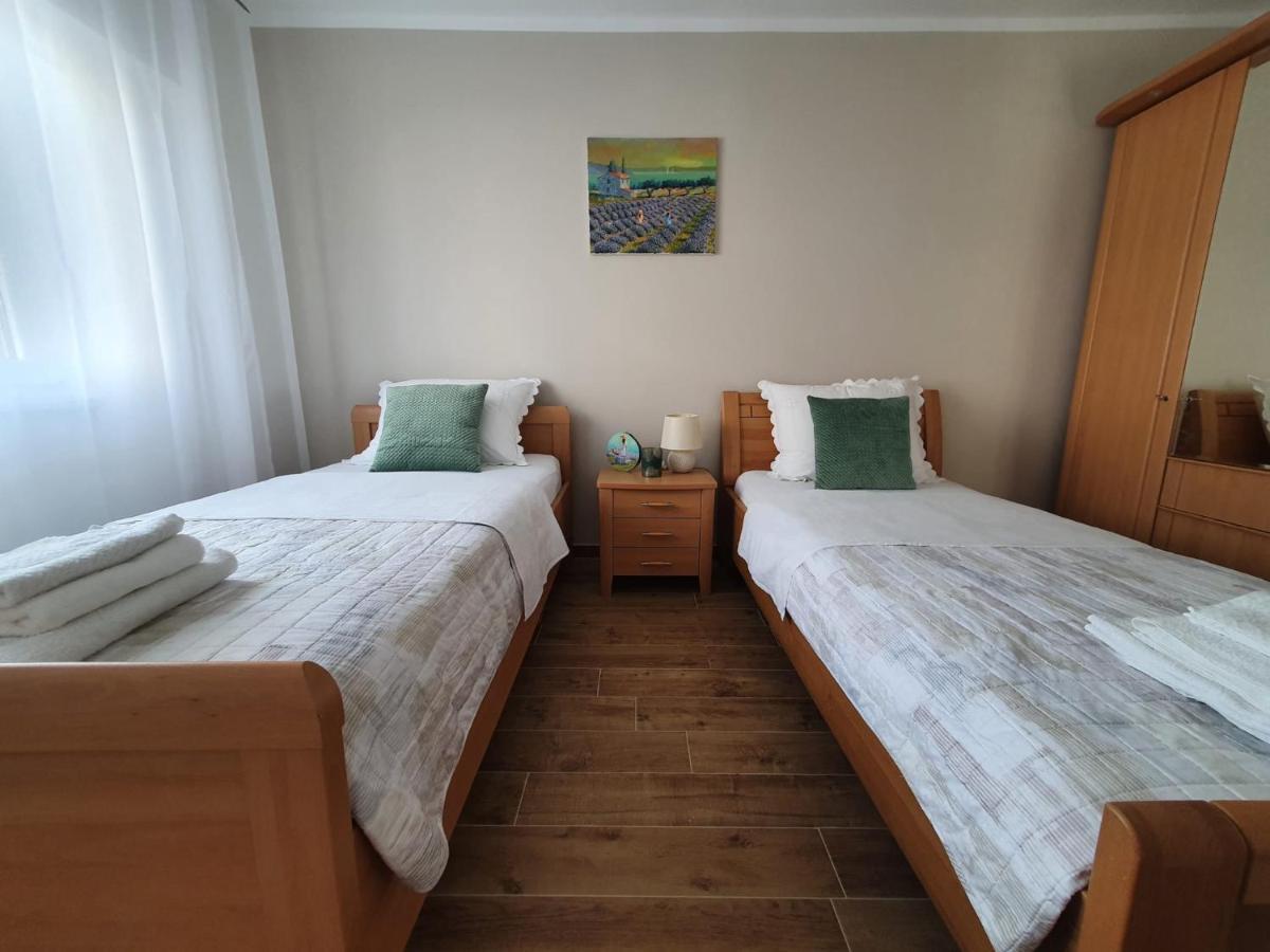 טרוגיר Apartments Marija מראה חיצוני תמונה
