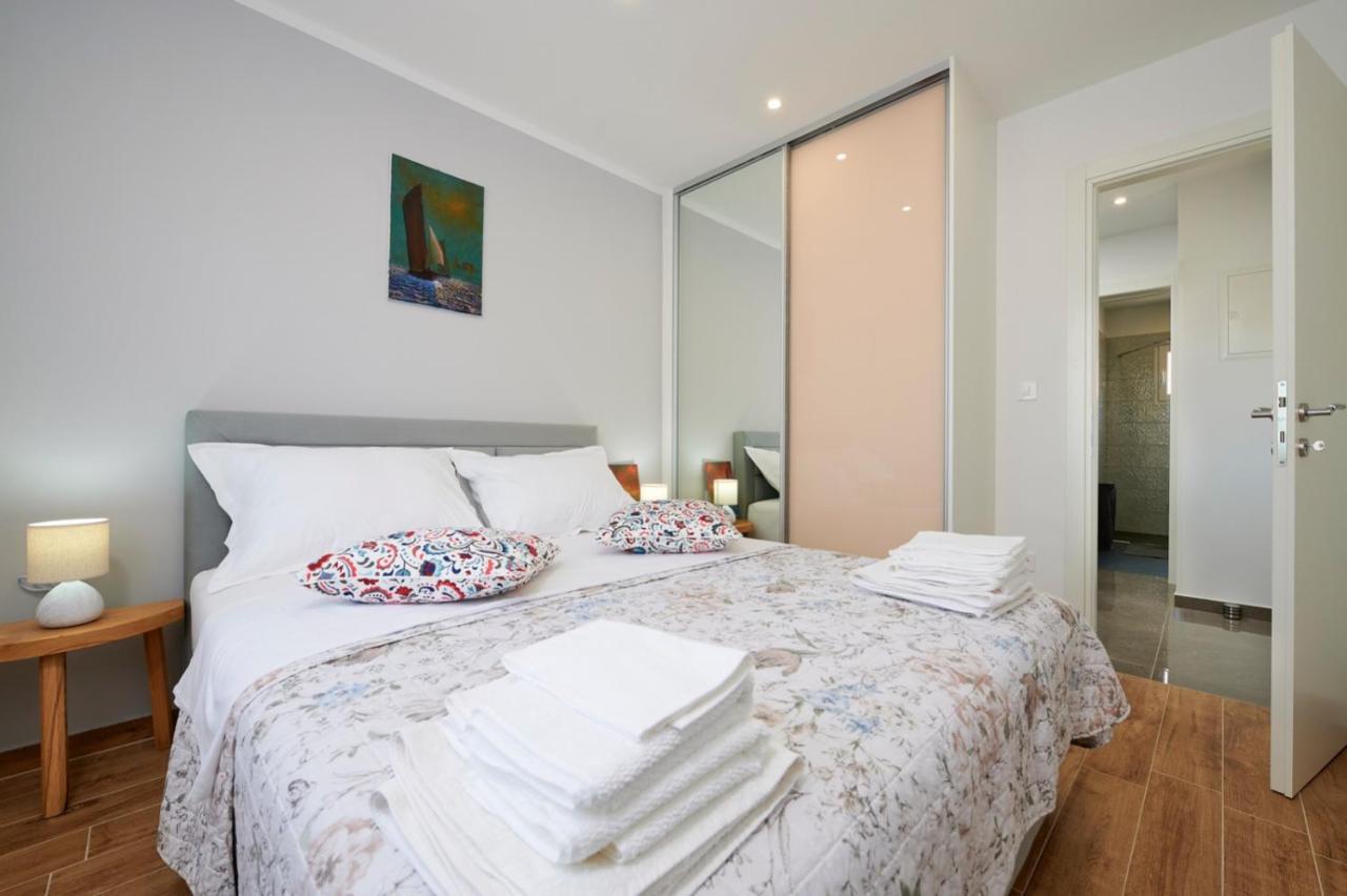 טרוגיר Apartments Marija מראה חיצוני תמונה